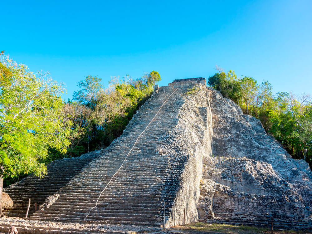 Five destinations in one day: Tulum, Cobá, Cenote, Mayan Village and Playa del Carmen