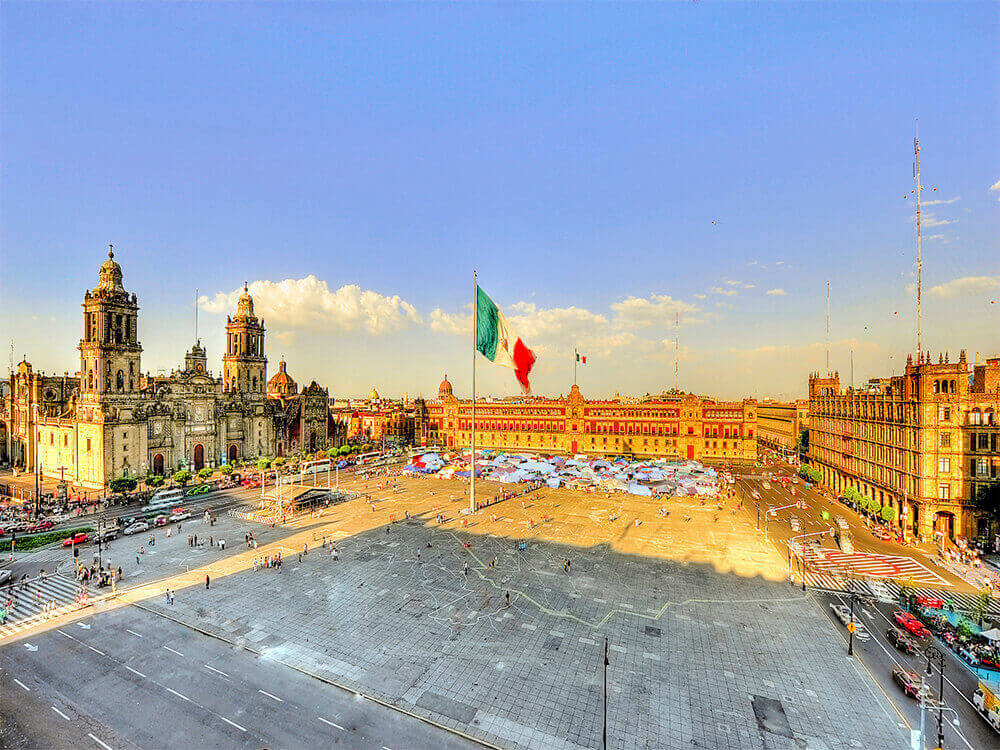 City tour in Mexico and visit the anthropology museum